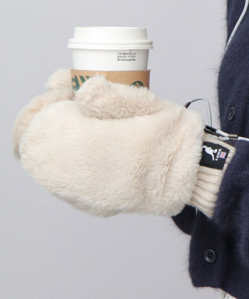 KANGOL（カンゴール）の「ファー ミトングローブ 2WAY ストラップ付（手袋・レディース・チャコール/グレイッシュベージュ/オフホワイト/ブラック・FREE）」の2枚目の写真