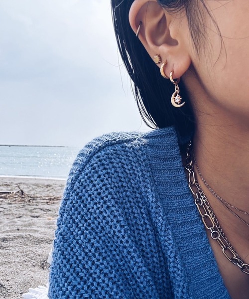 IRIEBEACH（アイリービーチ）の「sun and moon hoop pierce/【ハワイアンジュエリー】【サージカルステンレス】【金属アレルギー対応】【IRIEBEACH / アイリービーチ】つけっぱなしOK（ピアス（片耳用）・レディース・シルバー/ピンク/ゴールド・FREE）」の9枚目の写真