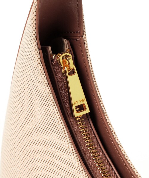 JW PEI（ジェイダブリューペイ）の「【WEB限定】JW PEI / Harlee shoulder bag BROWN CANVAS（トートバッグ・レディース・ブラウン・ONE SIZE）」の7枚目の写真