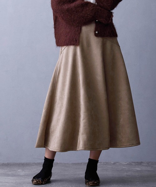 NICOLE white（ニコルホワイト）の「フェイクスエードフレアスカート（スカート・レディース・チャコール/ベージュ/その他1/ピンク・FREE）」の17枚目の写真