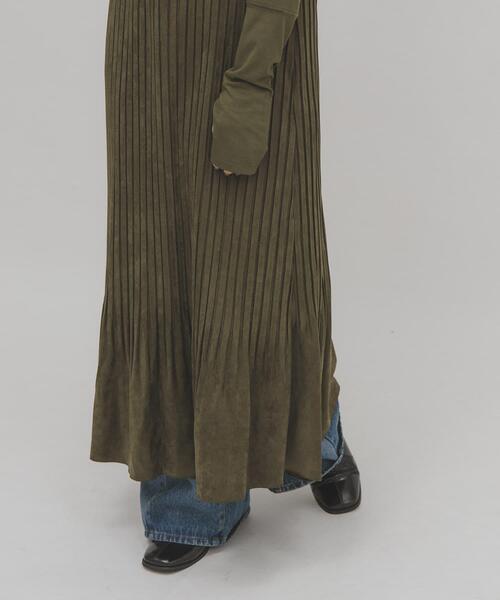 KBF（ケイビーエフ）の「ピーチスキンプリーツワンピース（ワンピース・レディース・ボルドー/ブラウン/ブラック・36/38）」の16枚目の写真