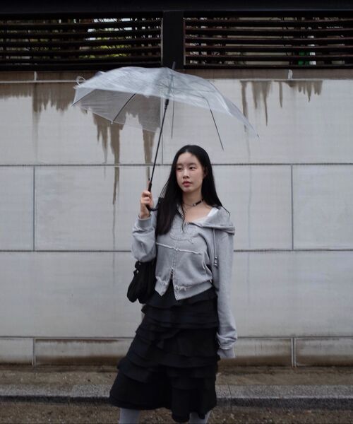 FLAREUP(フレアアップ)の「Layered Zip Hoodie (FL-150_Gray)(パーカー・レディース・グレー・2/1)」の11枚目の写真