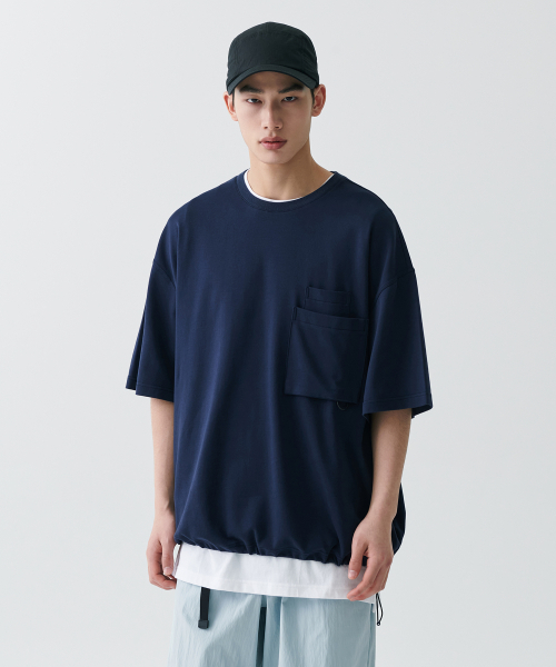MUSINSA STANDARD（ムシンサスタンダード）の「[シティレジャー] オーバーサイズグラシスパケットTシャツ [ネイビー]（Tシャツ/カットソー・メンズ・その他・XX-LARGE/LARGE/MEDIUM/SMALL/X-LARGE）」の7枚目の写真