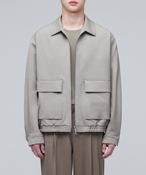 MUSINSA STANDARD（ムシンサスタンダード）の「ミニマルフライトジャケット【ライトベージュ】（ブルゾン・メンズ・その他・MEDIUM/LARGE/X-LARGE/XX-LARGE）」の12枚目の写真