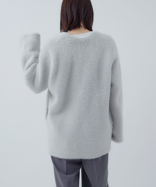 RONEL（ロネル）の「≪昨年大人気≫【RONEL】シャギーVネックプルオーバーニット（ニット/セーター・レディース・ライトグレー/ベージュ・FREE）」の6枚目の写真