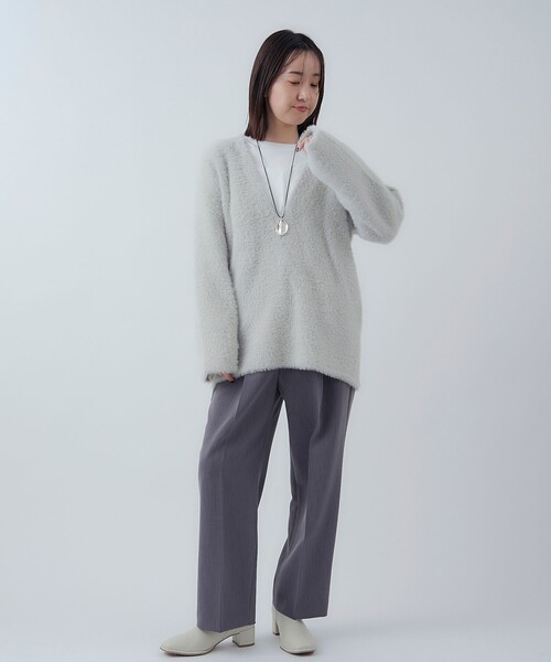 RONEL（ロネル）の「≪昨年大人気≫【RONEL】シャギーVネックプルオーバーニット（ニット/セーター・レディース・ライトグレー/ベージュ・FREE）」の14枚目の写真