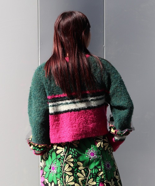 moyan ecri（モヤン エクリ）の「<moyan ecri>マルチボーダーフリルニットプルオーバー MULTI BORDER FRILL KNIT PULLOVER（ニット/セーター・レディース・ネイビー系/レッド系その他/グリーン系その他・L/M）」の9枚目の写真