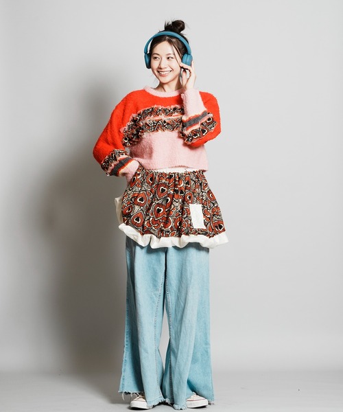 moyan ecri（モヤン エクリ）の「<moyan ecri>マルチボーダーフリルニットプルオーバー MULTI BORDER FRILL KNIT PULLOVER（ニット/セーター・レディース・ネイビー系/レッド系その他/グリーン系その他・L/M）」の4枚目の写真