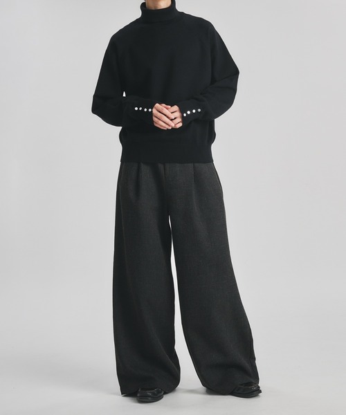 SELLE GLANT（セレグランテ）の「TURTLENECK DESIGN CUFFS KNIT/タートルネックデザインカフスニット（ニット/セーター・メンズ・ブラック/ダークブラウン/アイボリー・MEDIUM/SMALL/LARGE）」の10枚目の写真