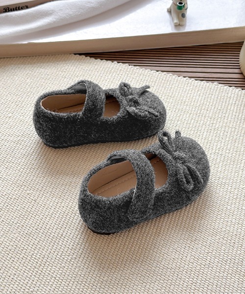 aimoha(アイモハ)の「【aimoha-KIDS-】キッズ ウールライクストラップシューズ (AW)(バレエシューズ・キッズ・ライトベージュ/ライトグレー/ダークグレー・15.0cm/16.0cm/17.0cm/18.0cm/14.0cm/19.0cm)」の11枚目の写真