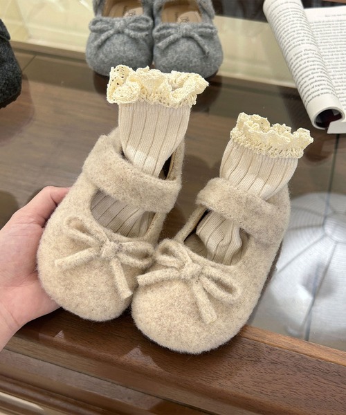 aimoha(アイモハ)の「【aimoha-KIDS-】キッズ ウールライクストラップシューズ (AW)(バレエシューズ・キッズ・ライトベージュ/ライトグレー/ダークグレー・15.0cm/16.0cm/17.0cm/18.0cm/14.0cm/19.0cm)」の8枚目の写真