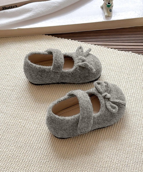 aimoha(アイモハ)の「【aimoha-KIDS-】キッズ ウールライクストラップシューズ (AW)(バレエシューズ・キッズ・ライトベージュ/ライトグレー/ダークグレー・15.0cm/16.0cm/17.0cm/18.0cm/14.0cm/19.0cm)」の14枚目の写真