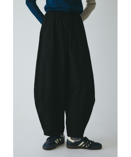 HeRIN.CYE（ヘリンドットサイ）の「Boy friend pants　　ボーイフレンドパンツ（その他パンツ・レディース・ブラック/ベージュ/オフホワイト・FREE）」の16枚目の写真