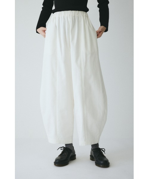 HeRIN.CYE（ヘリンドットサイ）の「Boy friend pants　　ボーイフレンドパンツ（その他パンツ・レディース・ブラック/ベージュ/オフホワイト・FREE）」の11枚目の写真