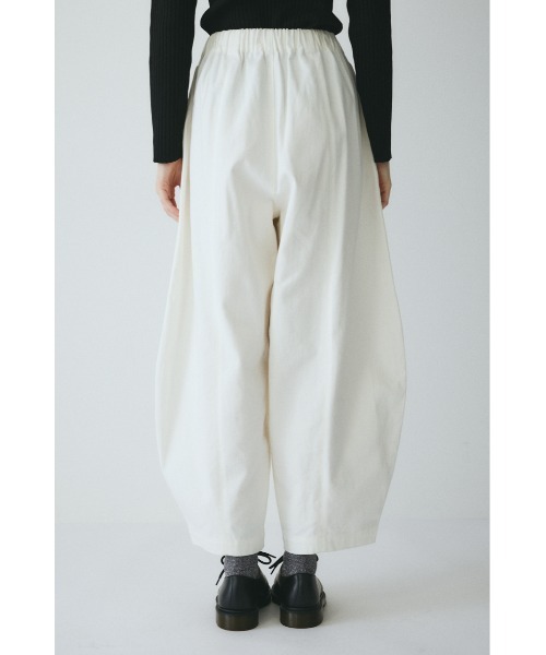 HeRIN.CYE（ヘリンドットサイ）の「Boy friend pants　　ボーイフレンドパンツ（その他パンツ・レディース・ブラック/ベージュ/オフホワイト・FREE）」の13枚目の写真