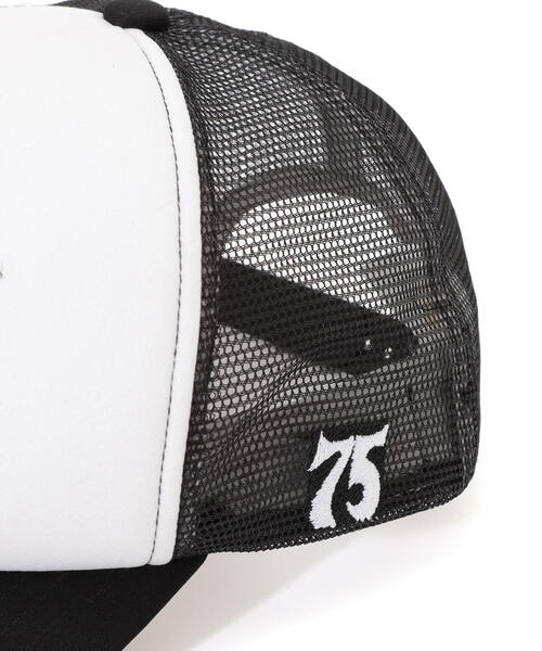 AVIREX（アヴィレックス）の「【直営店限定】RHINESTONE VARSITY LOGO MESH CAP（キャップ・レディース・その他2/ホワイト系2・F）」の15枚目の写真