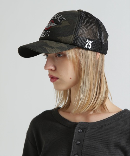 AVIREX（アヴィレックス）の「【直営店限定】RHINESTONE VARSITY LOGO