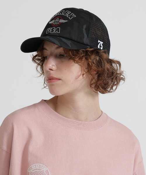 AVIREX(アヴィレックス)の「【直営店限定】RHINESTONE VARSITY LOGO MESH CAP(キャップ・レディース・その他2/ホワイト系2/ブラック系・F)」の20枚目の写真