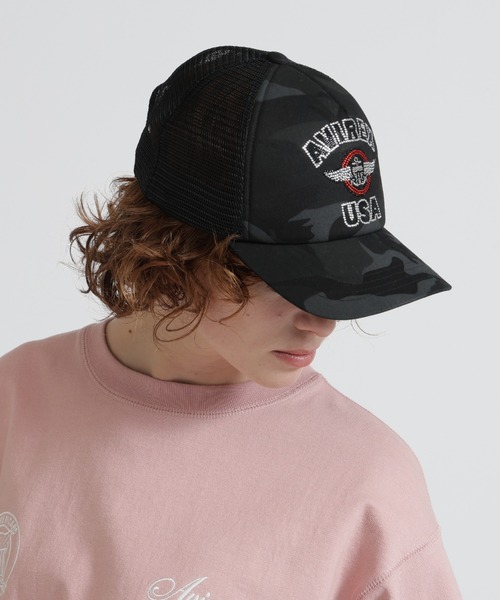 AVIREX(アヴィレックス)の「【直営店限定】RHINESTONE VARSITY LOGO MESH CAP(キャップ・レディース・その他2/ホワイト系2/ブラック系・F)」の21枚目の写真
