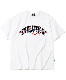 EVOLUTION VARSITY GRAPHIC Tシャツ - ホワイト