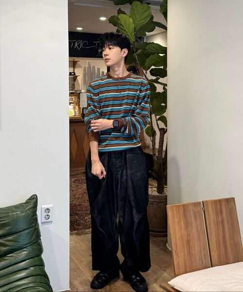 WMC(ダブリューエムシー)の「マルチストライプヘンリーネックニット_BLACK(ニット/セーター・レディース・ブラック・MEDIUM/LARGE/X-LARGE/SMALL)」の6枚目の写真