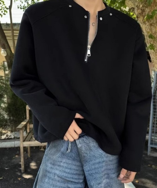 lilful(リルフル)の「【26年春夏新作】スタッズハーフ薄手スウェットジッププルオーバー(Tシャツ/カットソー・メンズ・ブラック/グレー・M/L)」の4枚目の写真