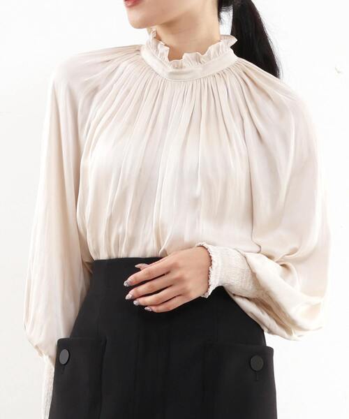 Tiara（ティアラ）の「【定番】2wayフリルネックギャザーブラウス（シャツ/ブラウス・レディース・アイボリー/サックスブルー/オレンジ・FREE）」の19枚目の写真