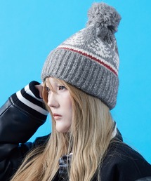 improves（インプローブス）の「ボンボンニットキャップ（ニットキャップ/ビーニー）」