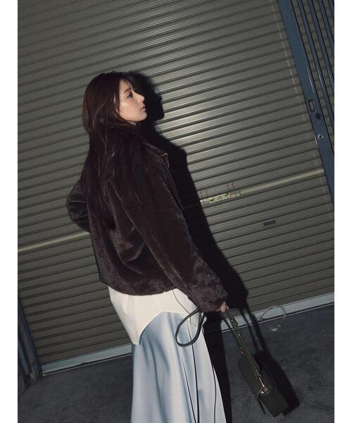 Te chichi(テチチ)の「【宮本茉由着用】ヴィンテージサテンナロースカート(スカート・レディース・サックスブルー/チャコールグレー/モカ・F)」の4枚目の写真