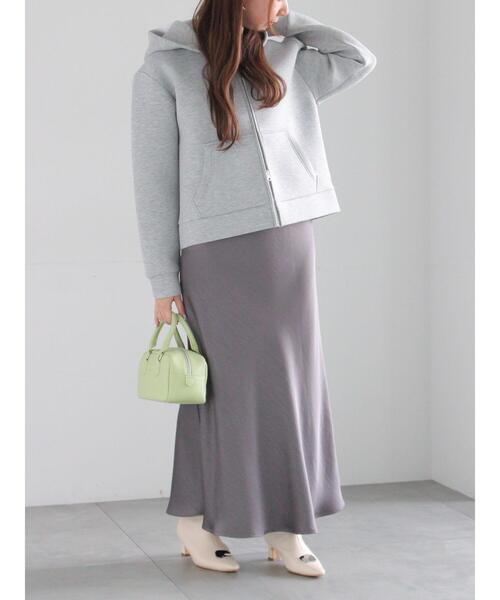 Te chichi(テチチ)の「【宮本茉由着用】ヴィンテージサテンナロースカート(スカート・レディース・サックスブルー/チャコールグレー/モカ・F)」の6枚目の写真