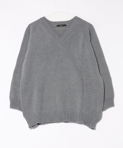 Ritzy（リッツィー）の「オーバーサイズ Vネックセーター（ニット/セーター・レディース・ホワイト/グレー/カーキ/グリーン・FREE）」の10枚目の写真