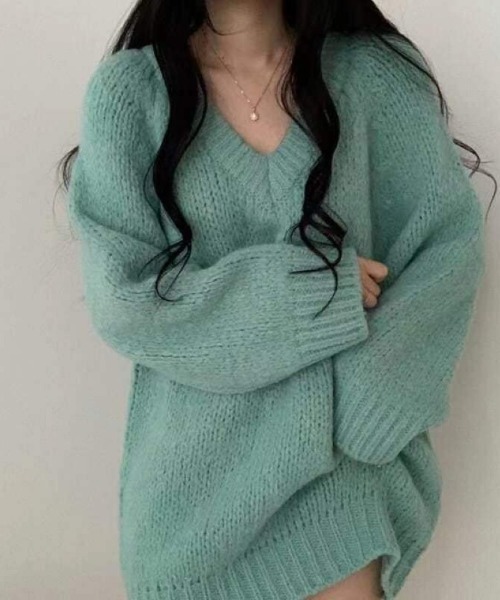 Ritzy（リッツィー）の「オーバーサイズ Vネックセーター（ニット/セーター・レディース・ホワイト/グレー/カーキ/グリーン・FREE）」の12枚目の写真