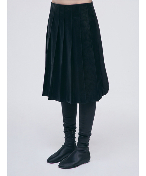 GIMMETHEYOUNG(キムミダヨン)の「G_TAILORED LEATHER MIDI SKIRT / BLACK(スカート・レディース・その他・SMALL/MEDIUM)」の1枚目の写真