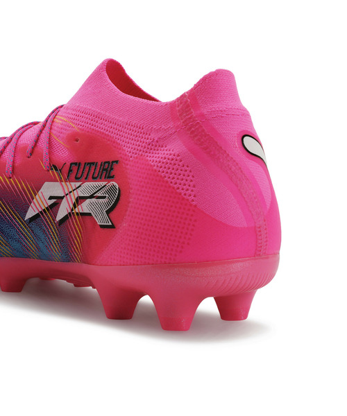 PUMA(プーマ)の「PUMA プーマ メンズ フューチャー 9 アルティメット HG/AG サッカースパイク(スニーカー・メンズ・クリアレッド/ブルー系その他・27.0cm/27.5cm/28.0cm/26.0cm/26.5cm/25.5cm)」の5枚目の写真