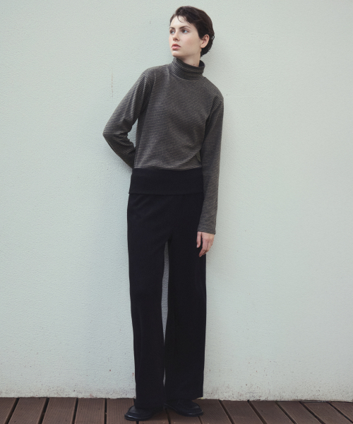 WEDNESDAYOASISFORWOMEN（ウェンズデー オアシス フォー ウーマン）の「イージーフラップワイドスウェットパンツ_BLACK(W25-PT35)（スウェットパンツ・レディース・ブラック・SMALL/MEDIUM）」の2枚目の写真