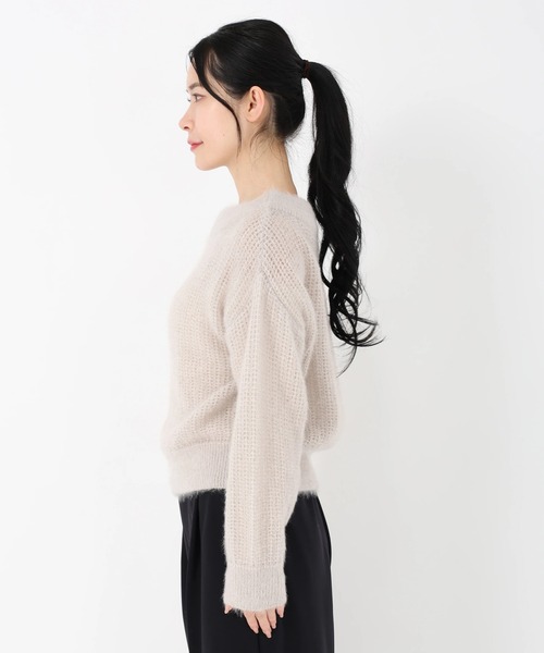 STRAWBERRY-FIELDS(ストロベリーフィールズ)の「スパークルシャギー_ラメ混エアリーシャギーニット(ニット/セーター・レディース・ライトグレー/ピンクベージュ・2)」の10枚目の写真