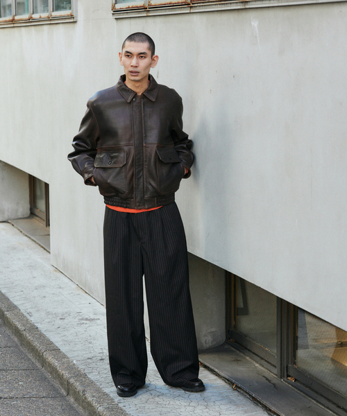 JOURNAL STANDARD（ジャーナルスタンダード）の「TR モダン ツイル ワイド ストライプ スラックス（スラックス・メンズ・ブラウン/グレー/ブラック系その他・LARGE/MEDIUM/SMALL）」の7枚目の写真