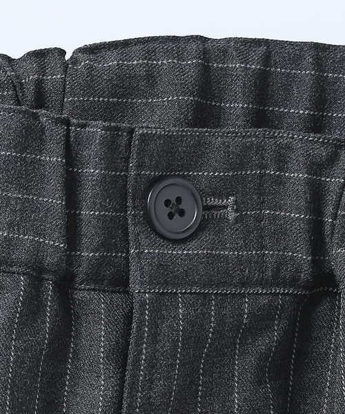 JOURNAL STANDARD（ジャーナルスタンダード）の「TR モダン ツイル ワイド ストライプ スラックス（スラックス・メンズ・ブラウン/グレー/ブラック系その他・LARGE/MEDIUM/SMALL）」の18枚目の写真