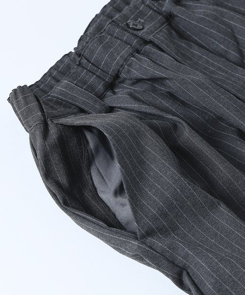 JOURNAL STANDARD（ジャーナルスタンダード）の「TR モダン ツイル ワイド ストライプ スラックス（スラックス・メンズ・ブラウン/グレー/ブラック系その他・LARGE/MEDIUM/SMALL）」の19枚目の写真