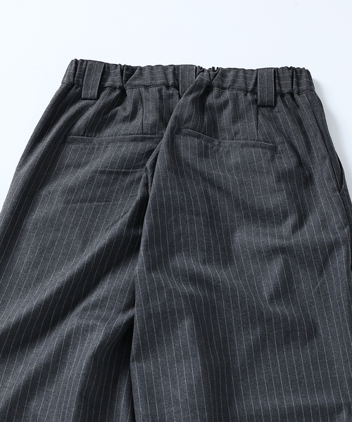 JOURNAL STANDARD（ジャーナルスタンダード）の「TR モダン ツイル ワイド ストライプ スラックス（スラックス・メンズ・ブラウン/グレー/ブラック系その他・LARGE/MEDIUM/SMALL）」の21枚目の写真