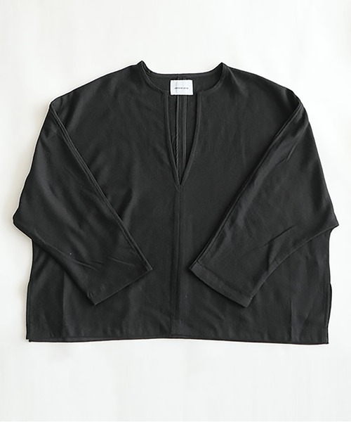 solamonat poche（ソラモナポッシェ）の「ウールVネックプルオーバー（Tシャツ/カットソー・レディース・チャコール/ブラック/トップグレー/アイボリー・2）」の7枚目の写真