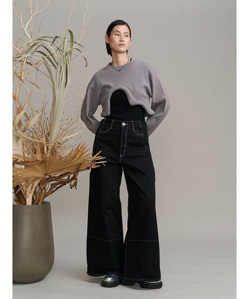 UN3D.（アンスリード）の「WAVE LINE SIDE RIB DENIM PANTS / ウェーブラインサイドリブデニムパンツ（デニムパンツ・レディース・ブラック/インディゴブルー・36/38）」の2枚目の写真