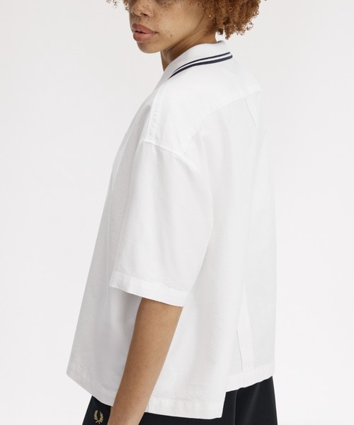 FRED PERRY（フレッドペリー）の「Tipped Placket Detail Shirt／ティップラインプラケットシャツ（シャツ/ブラウス・レディース・ホワイト/ネイビー・10）」の8枚目の写真