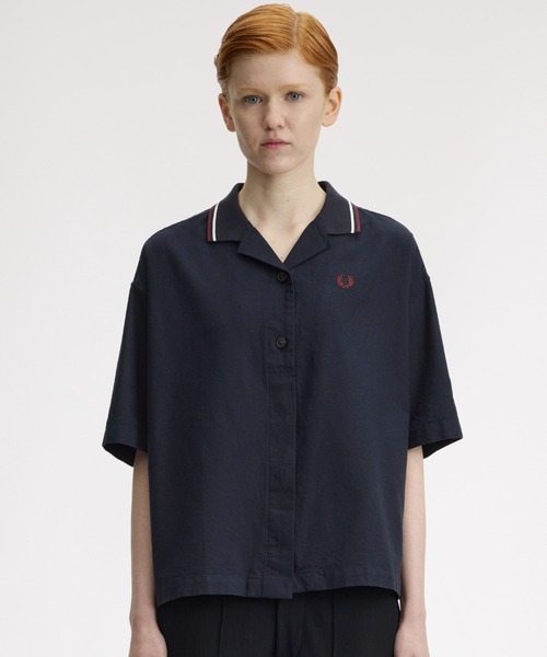 FRED PERRY（フレッドペリー）の「Tipped Placket Detail Shirt／ティップラインプラケットシャツ（シャツ/ブラウス・レディース・ホワイト/ネイビー・10）」の22枚目の写真