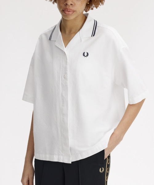 FRED PERRY（フレッドペリー）の「Tipped Placket Detail Shirt／ティップラインプラケットシャツ（シャツ/ブラウス・レディース・ホワイト/ネイビー・10）」の7枚目の写真