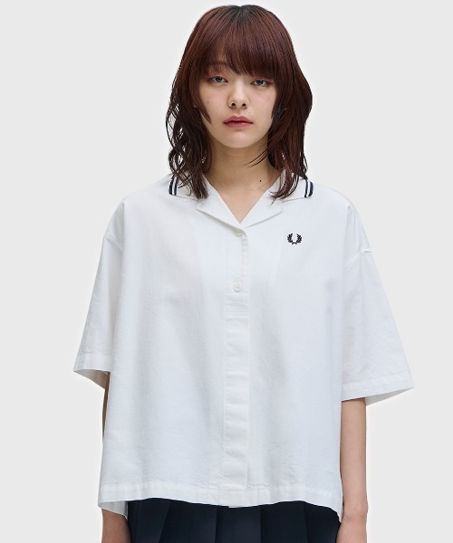 FRED PERRY（フレッドペリー）の「Tipped Placket Detail Shirt／ティップラインプラケットシャツ（シャツ/ブラウス・レディース・ホワイト/ネイビー・10）」の5枚目の写真