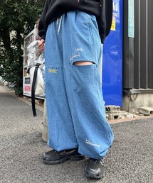 RODEO CROWNS WIDE BOWL | embroideryサイドジップパンツ(その他パンツ)