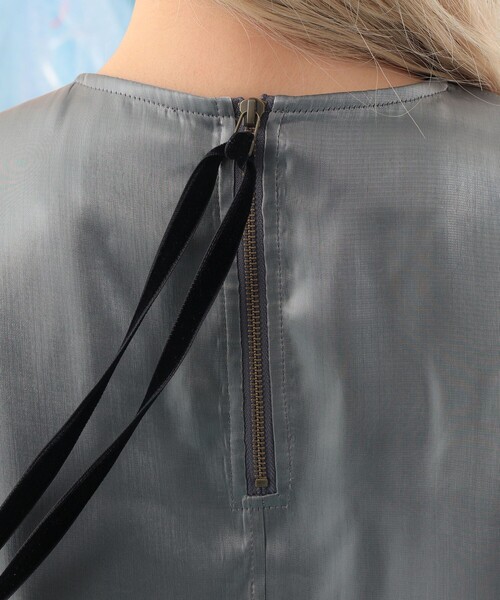 CAROLINA GLASER(カロリナ グレイサー)の「オーガンジー バルーンスリーブ プルオーバー ブラウス(シャツ/ブラウス・レディース・グレー/ホワイト系その他5/ブルー系その他・ONE SIZE)」の4枚目の写真