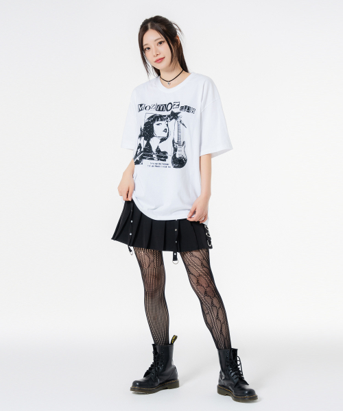 MOZMOZ(モズモズ)の「コミックガール オーバーサイズ 半袖Tシャツ ホワイト(Tシャツ/カットソー・レディース・その他・XXL/XL/M)」の2枚目の写真