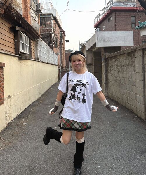 MOZMOZ(モズモズ)の「コミックガール オーバーサイズ 半袖Tシャツ ホワイト(Tシャツ/カットソー・レディース・その他・XXL/XL/M)」の12枚目の写真